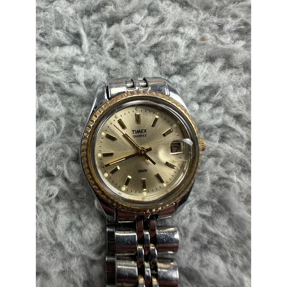 Vintage Timex Quartz Women’s Analog Metal Link Silver & Gold Used Watch